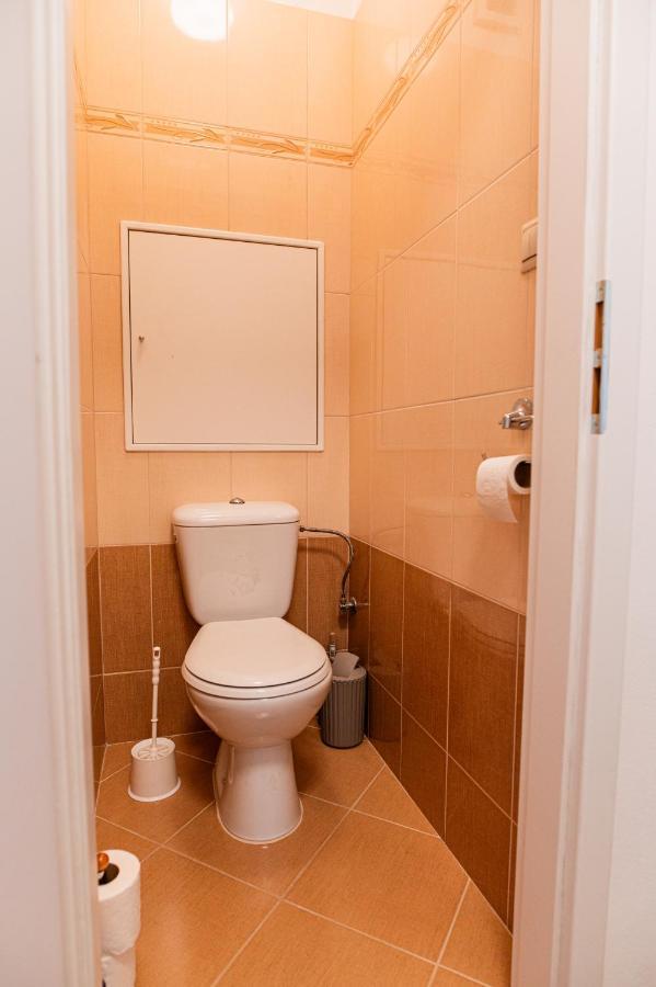 Room 1 Km From Center Bratislava Exterior foto